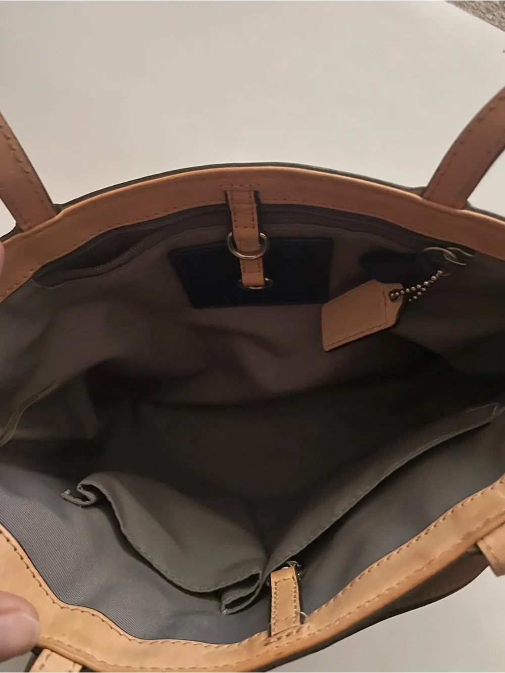 COACH PEYTON EMBOSSED BLUE PATTEN LEATHER F48166